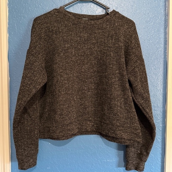 Grey Forever 21 Sweatshirt - Picture 1 of 3
